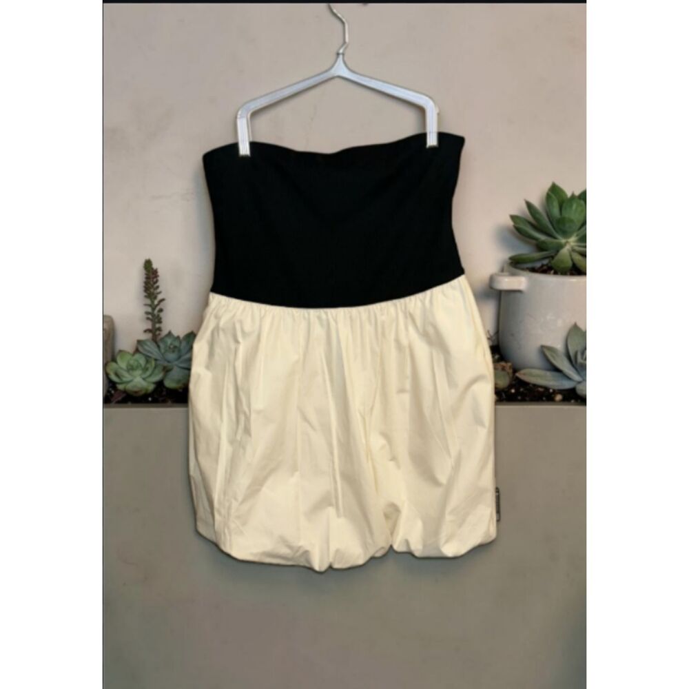 A New Day Strapless Bubble Hem Mini Dress Large NWOT 16” P2P 28.5” Length